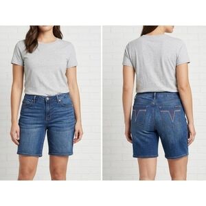 Seven7 Denim 7" Shorts Rainbow Stitched Back Pockets Medium Wash Size 10